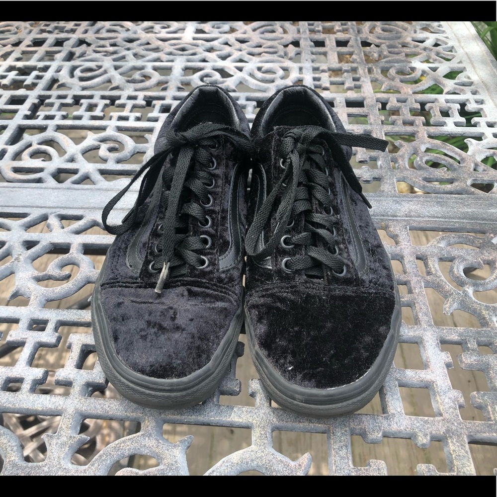 black velvet vans